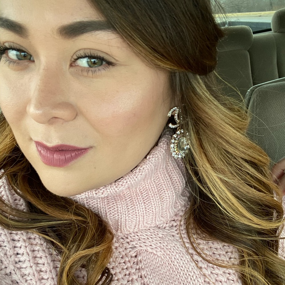 Meet your Posher, Dalia